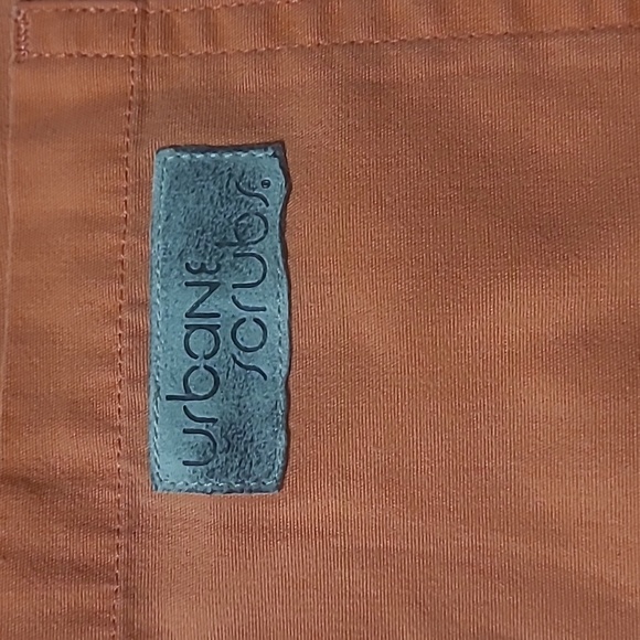 WOMEN'S URBANE SCRUBS - Picture 9 of 12